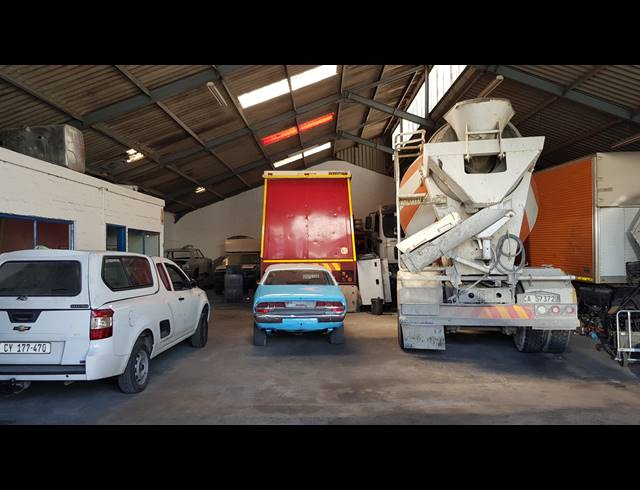 361M² FACTORY RENTED IN BELLVILLE CENTRAL